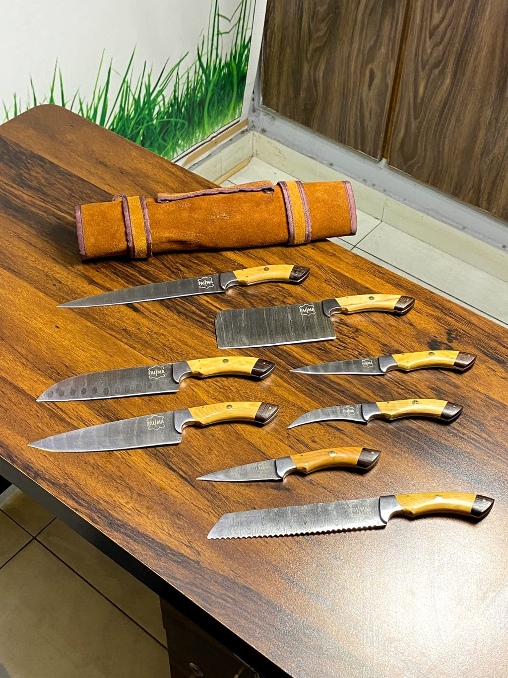 Exquisite 8-Piece Handcrafted Culinary Masterpiece Set with Leather Roll Case Eight pcs kitchen knives set